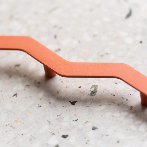 UCHWYT MEBLOWY ZIGZAG 02
